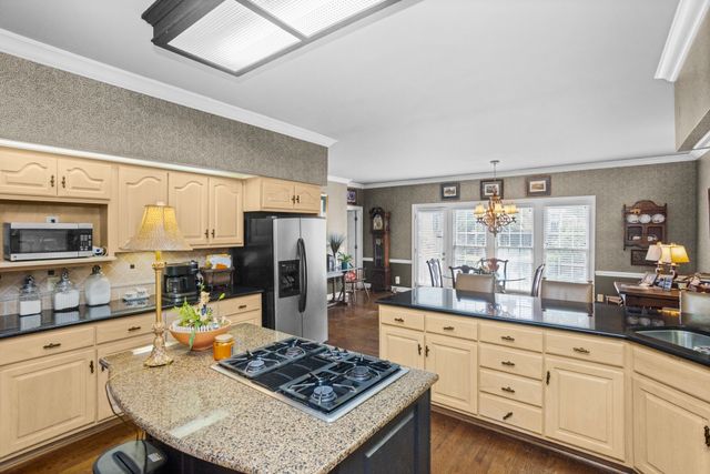 101 Carriage Ln, Hendersonville, TN 37075