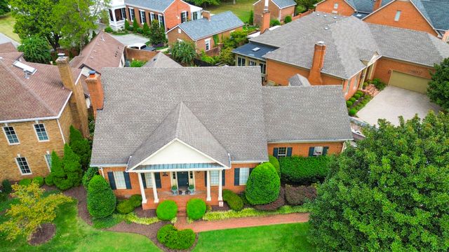 101 Carriage Ln, Hendersonville, TN 37075