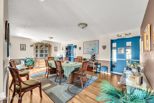 98 Bowman Road, Jackson, NJ 08527