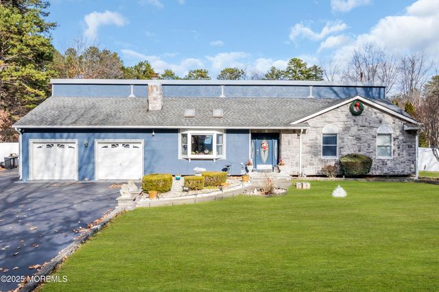 98 Bowman Road, Jackson, NJ 08527