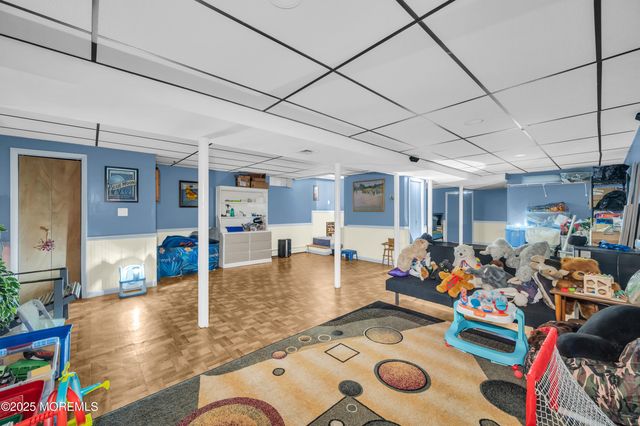 98 Bowman Road, Jackson, NJ 08527