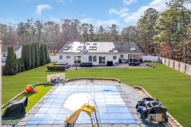 98 Bowman Road, Jackson, NJ 08527