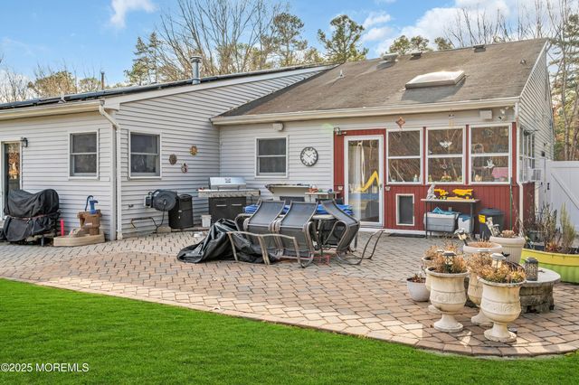 98 Bowman Road, Jackson, NJ 08527