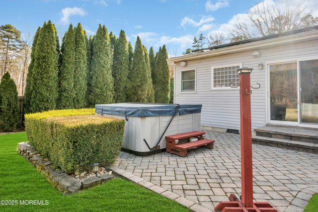 98 Bowman Road, Jackson, NJ 08527