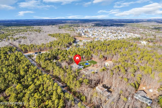 98 Bowman Road, Jackson, NJ 08527