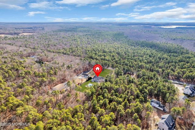 98 Bowman Road, Jackson, NJ 08527