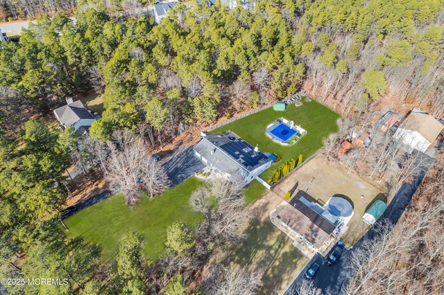 98 Bowman Road, Jackson, NJ 08527