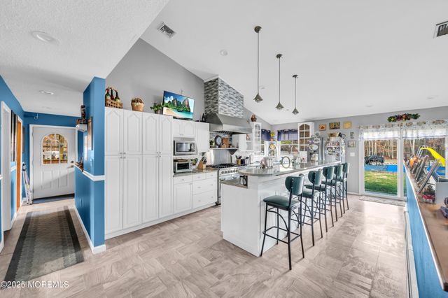 98 Bowman Road, Jackson, NJ 08527