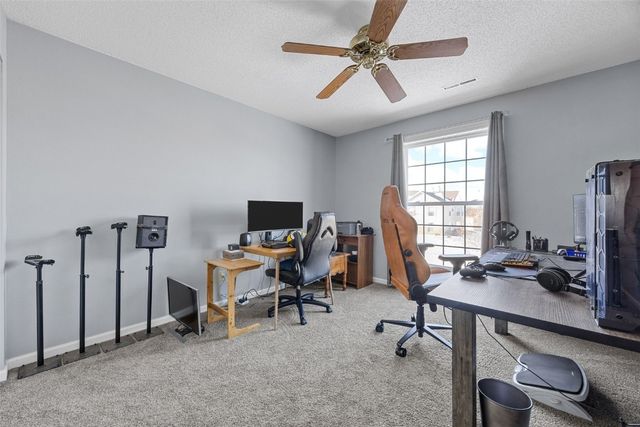 4610 Westchester Drive NE D, Cedar Rapids, IA 52402