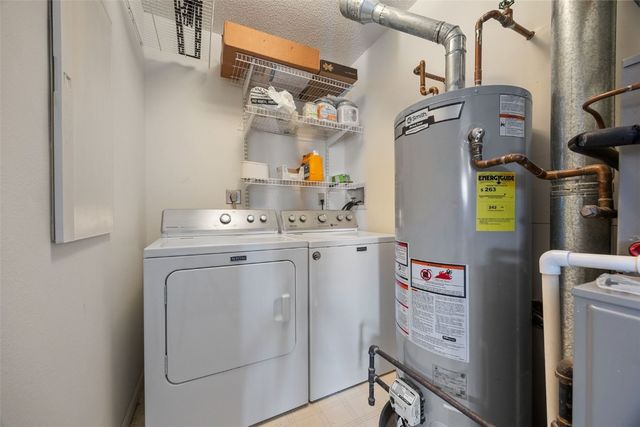 4610 Westchester Drive NE D, Cedar Rapids, IA 52402