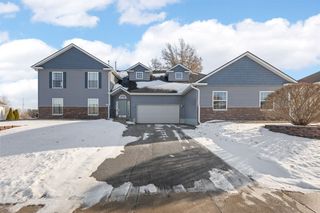 4610 Westchester Drive NE D, Cedar Rapids, IA 52402