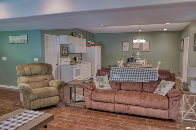 11 GLASFORD Road, Murphysboro, IL 62966