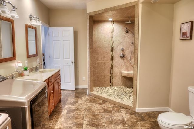 11 GLASFORD Road, Murphysboro, IL 62966