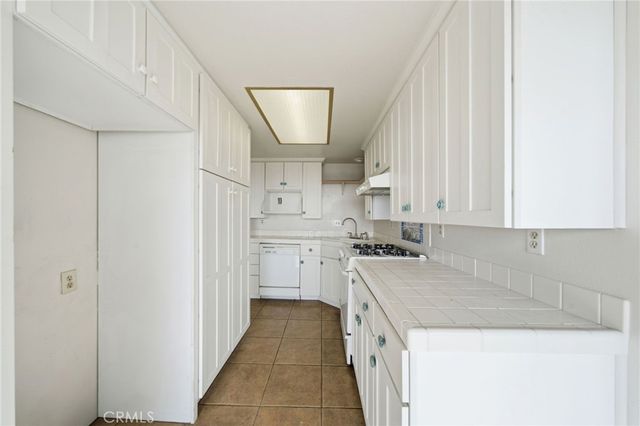 2424 S Gaffey, San Pedro, CA 90731