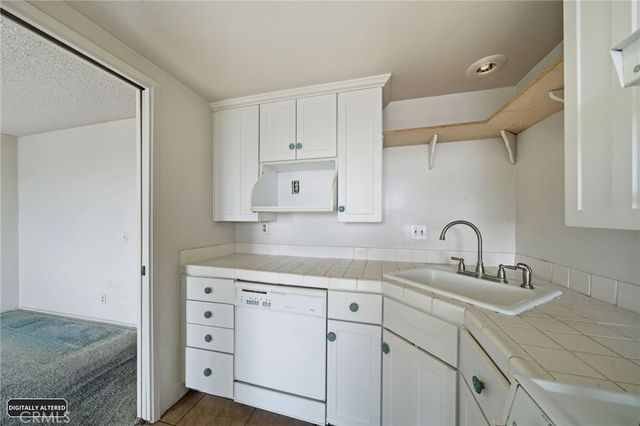2424 S Gaffey, San Pedro, CA 90731