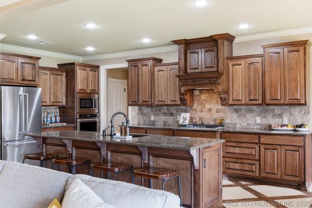 8262 N 70th East Avenue, Owasso, OK 74055