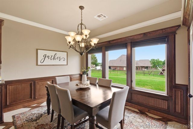 8262 N 70th East Avenue, Owasso, OK 74055