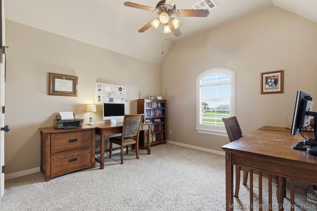 8262 N 70th East Avenue, Owasso, OK 74055