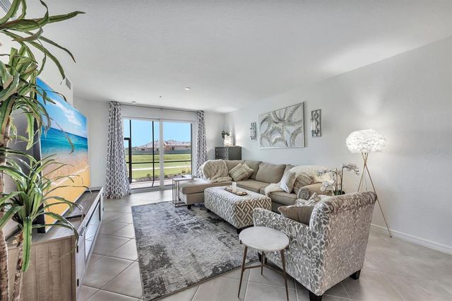 15255 GREEN ACRES AVENUE 111, Punta Gorda, FL 33982