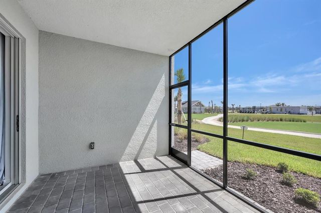 15255 GREEN ACRES AVENUE 111, Punta Gorda, FL 33982