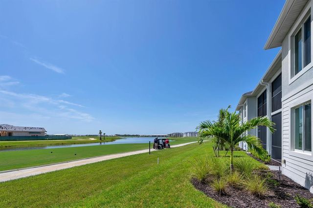 15255 GREEN ACRES AVENUE 111, Punta Gorda, FL 33982