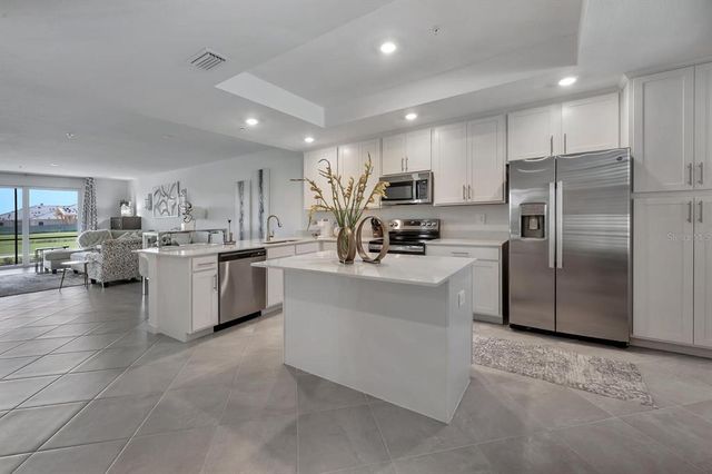 15255 GREEN ACRES AVENUE 111, Punta Gorda, FL 33982