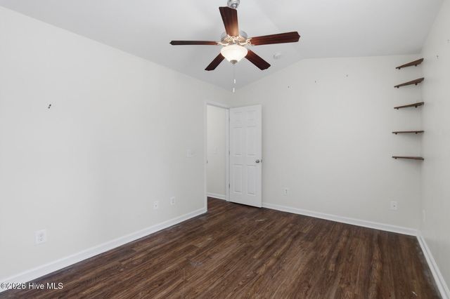70 Thornbury Drive, Rocky Point, NC 28457