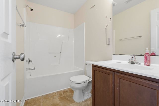 70 Thornbury Drive, Rocky Point, NC 28457