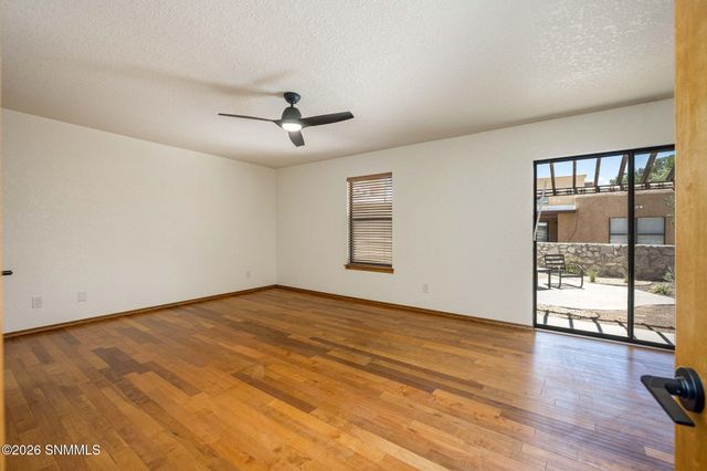 2083 Pinecone Way, Las Cruces, NM 88012