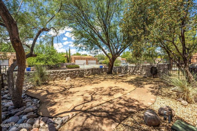 2083 Pinecone Way, Las Cruces, NM 88012