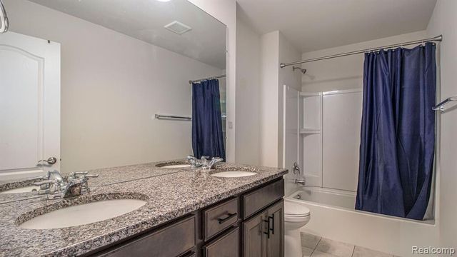 28320 Verona, Novi City, MI 48377