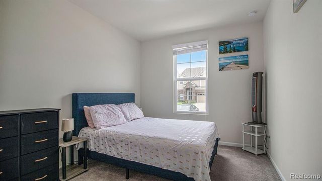 28320 Verona, Novi City, MI 48377