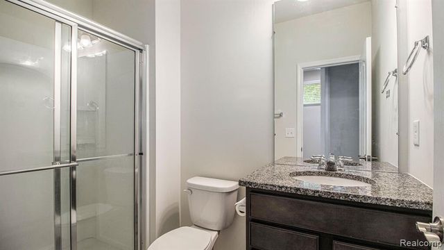 28320 Verona, Novi City, MI 48377