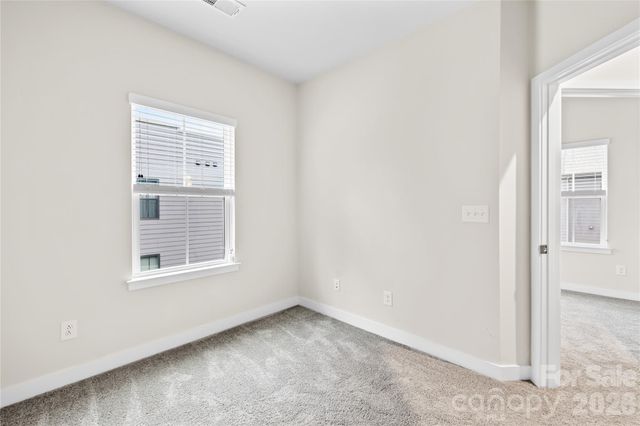 563 Nantahala Drive, Charlotte, NC 28211