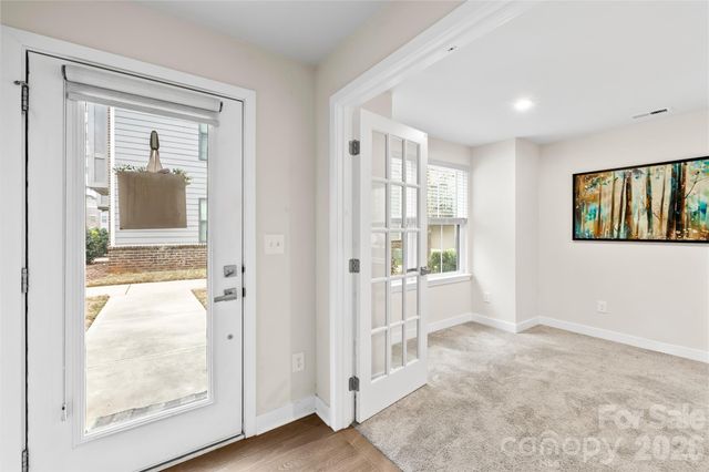 563 Nantahala Drive, Charlotte, NC 28211