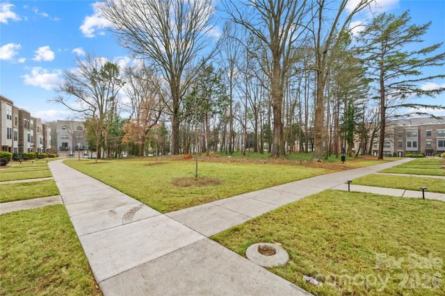 563 Nantahala Drive, Charlotte, NC 28211