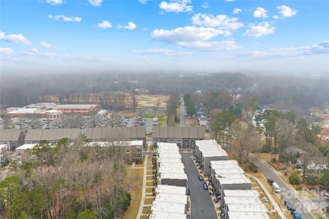 563 Nantahala Drive, Charlotte, NC 28211