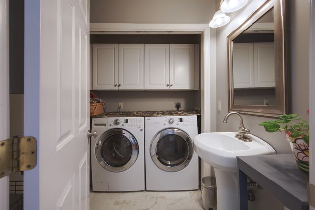 34 Kinloch Drive, Stratham, NH 03885