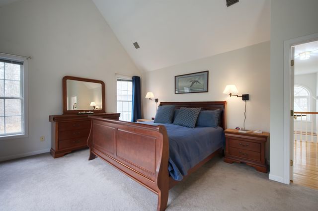 34 Kinloch Drive, Stratham, NH 03885