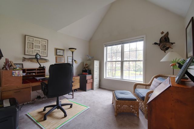 34 Kinloch Drive, Stratham, NH 03885