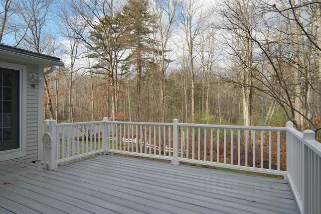 34 Kinloch Drive, Stratham, NH 03885