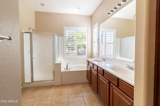 4241 E ANDRE Avenue, Gilbert, AZ 85298