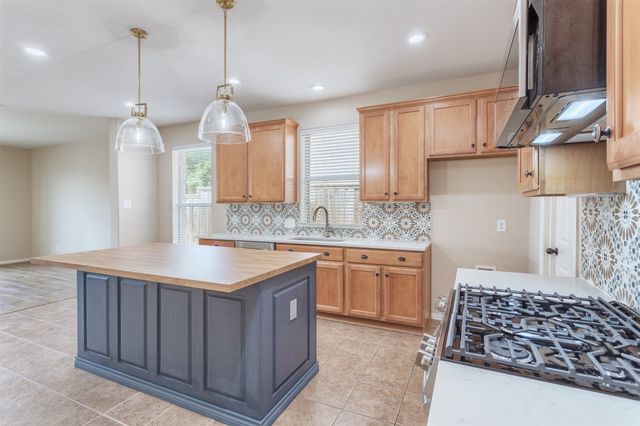 2356 Jaguar Drive, Frisco, TX 75033