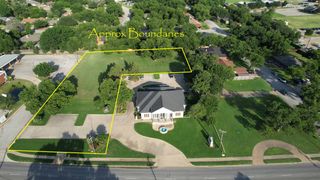 1250 Santa Fe Drive, Weatherford, TX 76086
