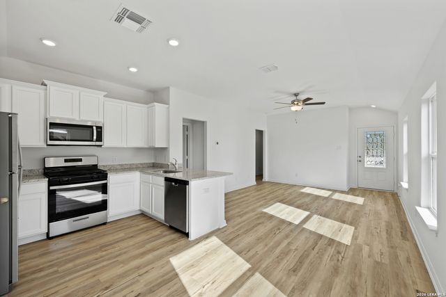 3910 Belby Fields, Von Ormy, TX 78073