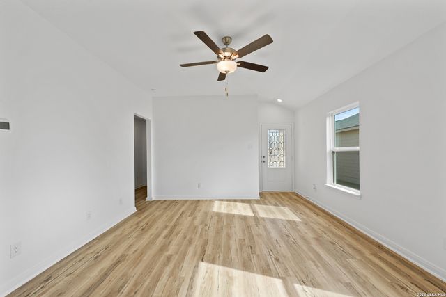 3910 Belby Fields, Von Ormy, TX 78073