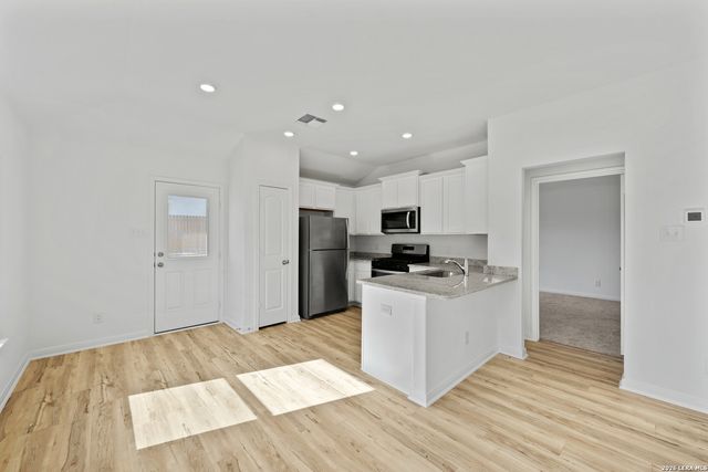 3910 Belby Fields, Von Ormy, TX 78073