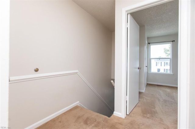 4644 Glanmire DR, Virginia Beach, VA 23456