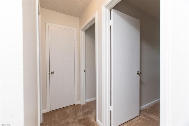 4644 Glanmire DR, Virginia Beach, VA 23456