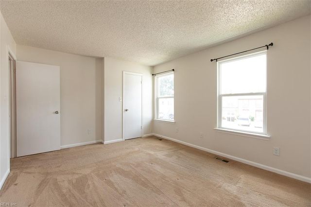 4644 Glanmire DR, Virginia Beach, VA 23456